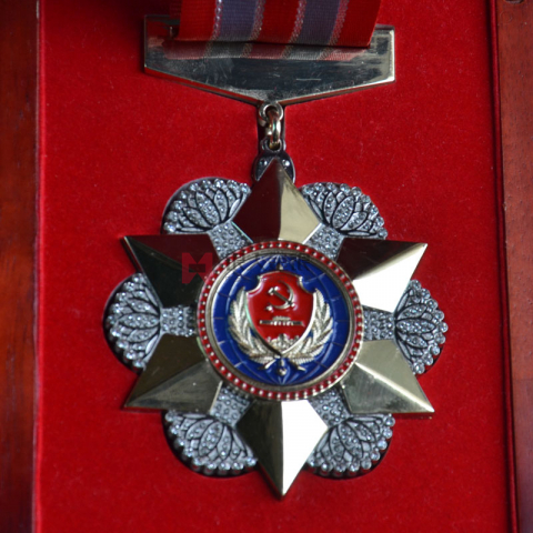 中共海南省國(guó)家安全廳委員會(huì)榮譽(yù)章定制